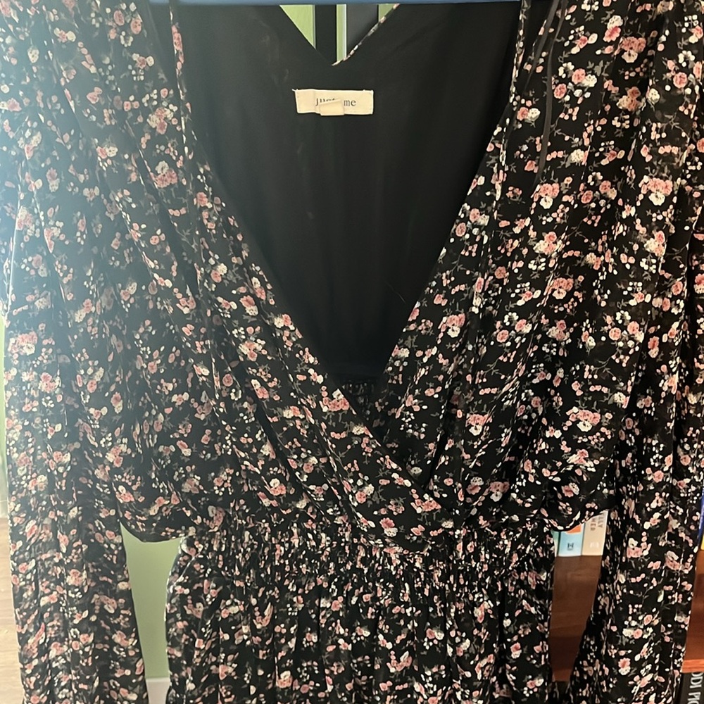 Long Sleeve Ruffle Dress - Picture 3 of 4